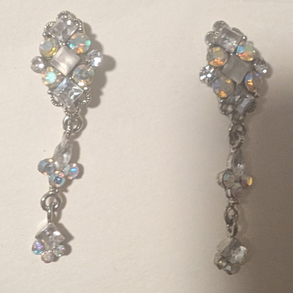 Elegant Silver Crystal Drop Earrings